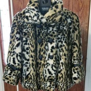 Faux Fur- Laundry by Shell Segal Fur Jacket❤️❤️